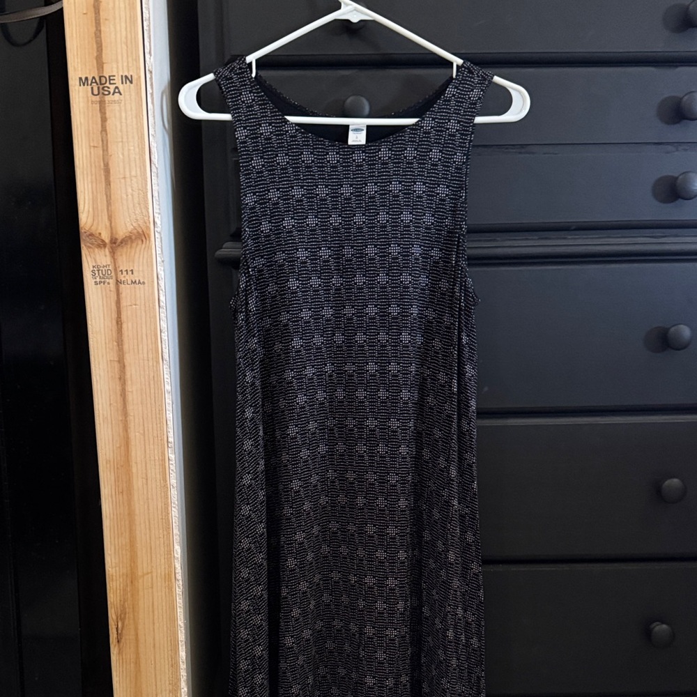 Old Navy Black and Gray Maxi Dress
